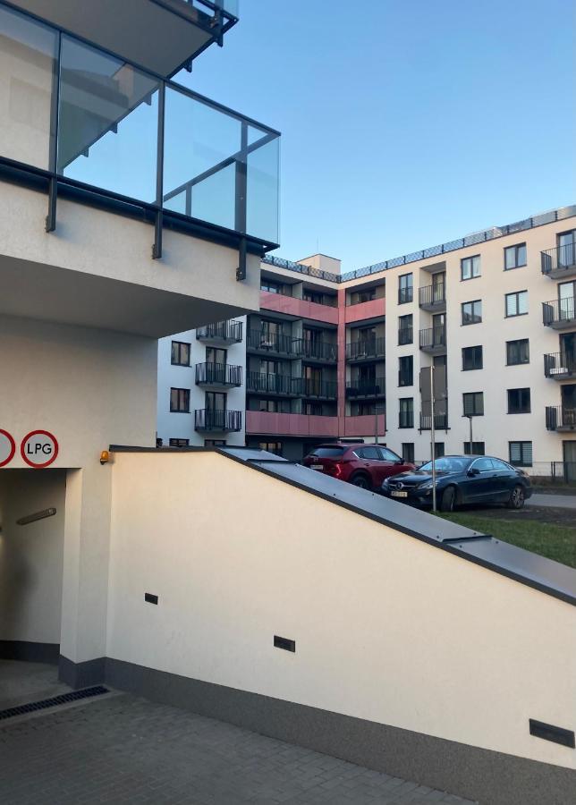 Airport Green Apartment Kl21 - Air Condition & Free Parking Varsóvia Exterior foto